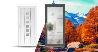 Deux portes d'entrée modernes, l'une blanche avec des inserts en verre et l'autre sombre avec un design gravé, devant un paysage automnal pit