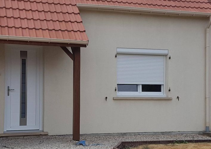 TRYBA Arras : fenêtres PVC T84, volets roulants Deco Tech, porte d'entrée H84