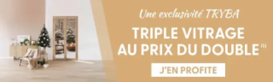 Bannière publicitaire Tryba présentant une offre spéciale sur le triple vitrage avec un intérieur décoré de façon chaleureuse, incluant un sapin