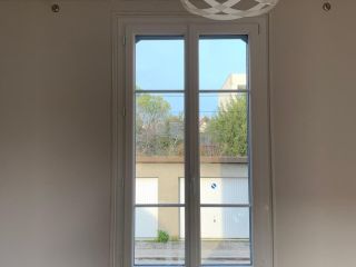 Fenêtre PVC Blanc verre securit de qualité.