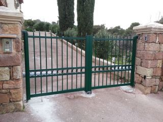 TRYBA Roquebrune-sur-Argens : spécialiste menuiseries de qualité.